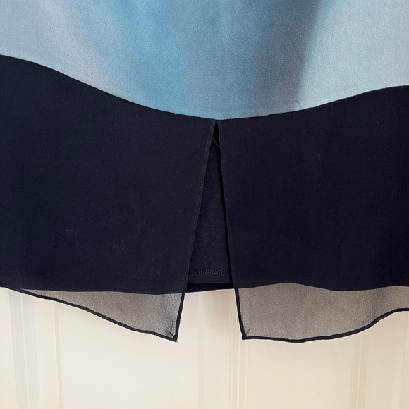 Elie Tahari Blue Silk Top - Picture 6 of 10